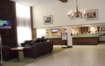Clarion Hotel & Conference Center Lansing West