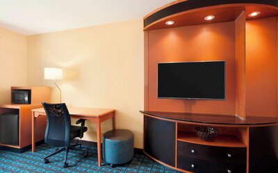 Fairfield Inn & Suites Lansing West