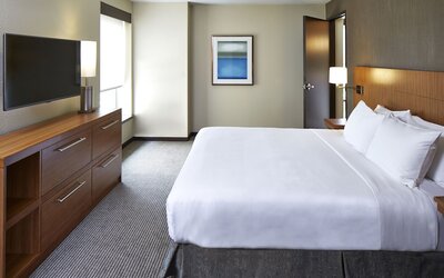 Hyatt Place Lansing - East