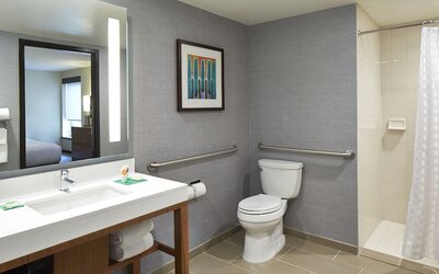 Hyatt Place Lansing - East