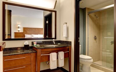 Hyatt Place Lansing - East