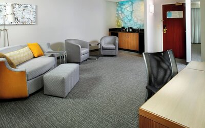 Courtyard by Marriott Lansing