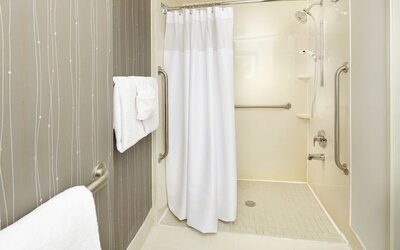 Courtyard by Marriott Lansing