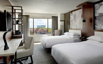 Marriott East Lansing at University Place