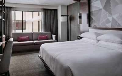 Marriott East Lansing at University Place