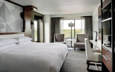 Marriott East Lansing at University Place