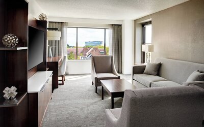 Marriott East Lansing at University Place