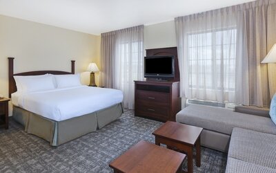 Staybridge Suites Lansing - Okemos by IHG