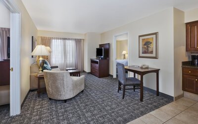 Staybridge Suites Lansing - Okemos by IHG