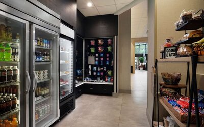 Convenience store at Sonesta Irvine.