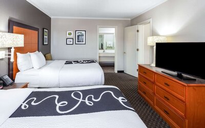La Quinta Inn by Wyndham Laredo I-35