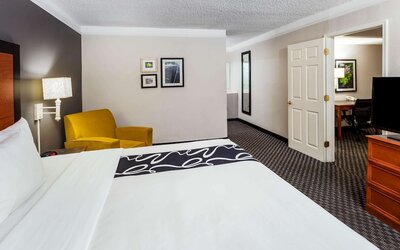 La Quinta Inn by Wyndham Laredo I-35