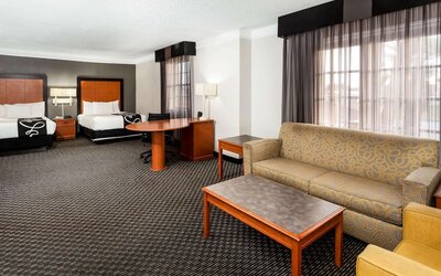 La Quinta Inn by Wyndham Laredo I-35