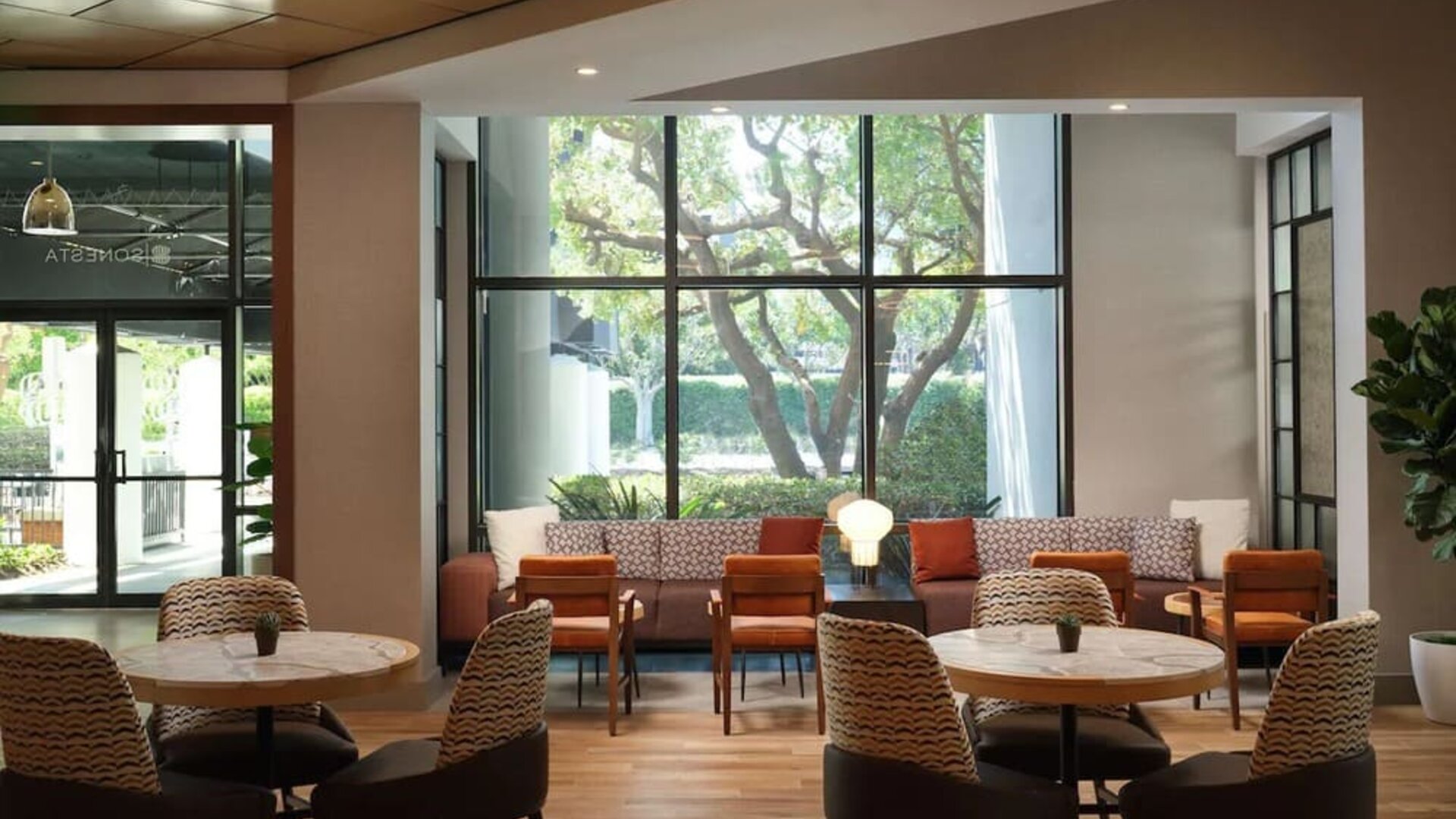 Dining area at Sonesta Irvine.