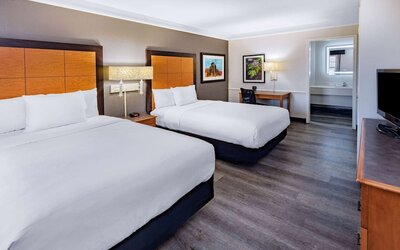 La Quinta Inn by Wyndham Laredo I-35