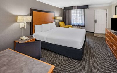 La Quinta Inn by Wyndham Laredo I-35