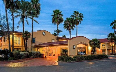 La Quinta Inn by Wyndham Laredo I-35