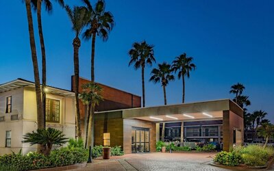 La Quinta Inn by Wyndham Laredo I-35