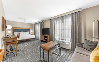 Homewood Suites by Hilton Laredo at Mall del Norte