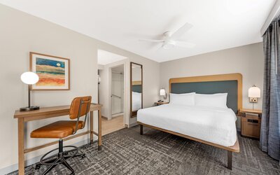 Homewood Suites by Hilton Laredo at Mall del Norte