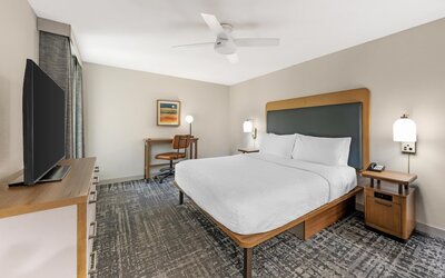 Homewood Suites by Hilton Laredo at Mall del Norte