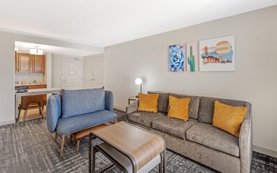 Homewood Suites by Hilton Laredo at Mall del Norte
