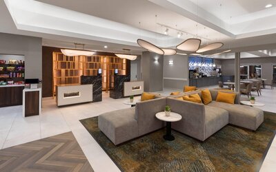 La Quinta Inn & Suites by Wyndham Laredo Airport