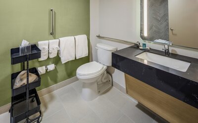 DoubleTree by Hilton Laredo