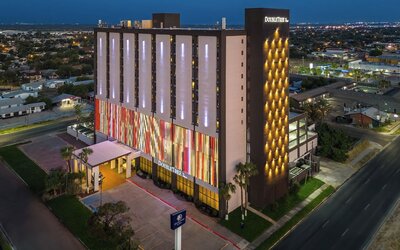 DoubleTree by Hilton Laredo