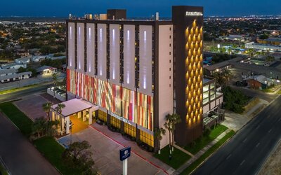 DoubleTree by Hilton Laredo