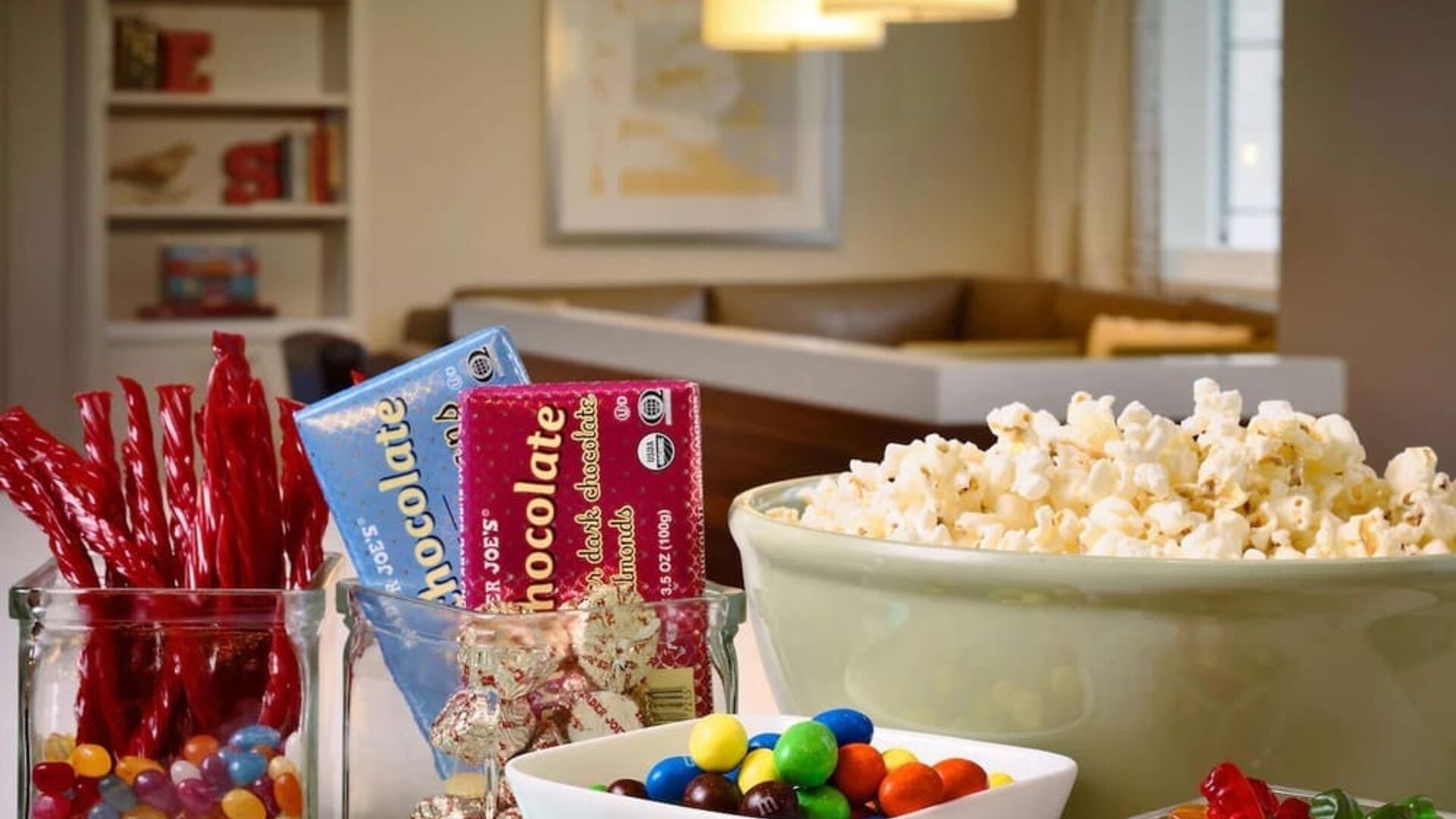 Food and beverage available at Sonesta ES Suites Anaheim Resort Area.