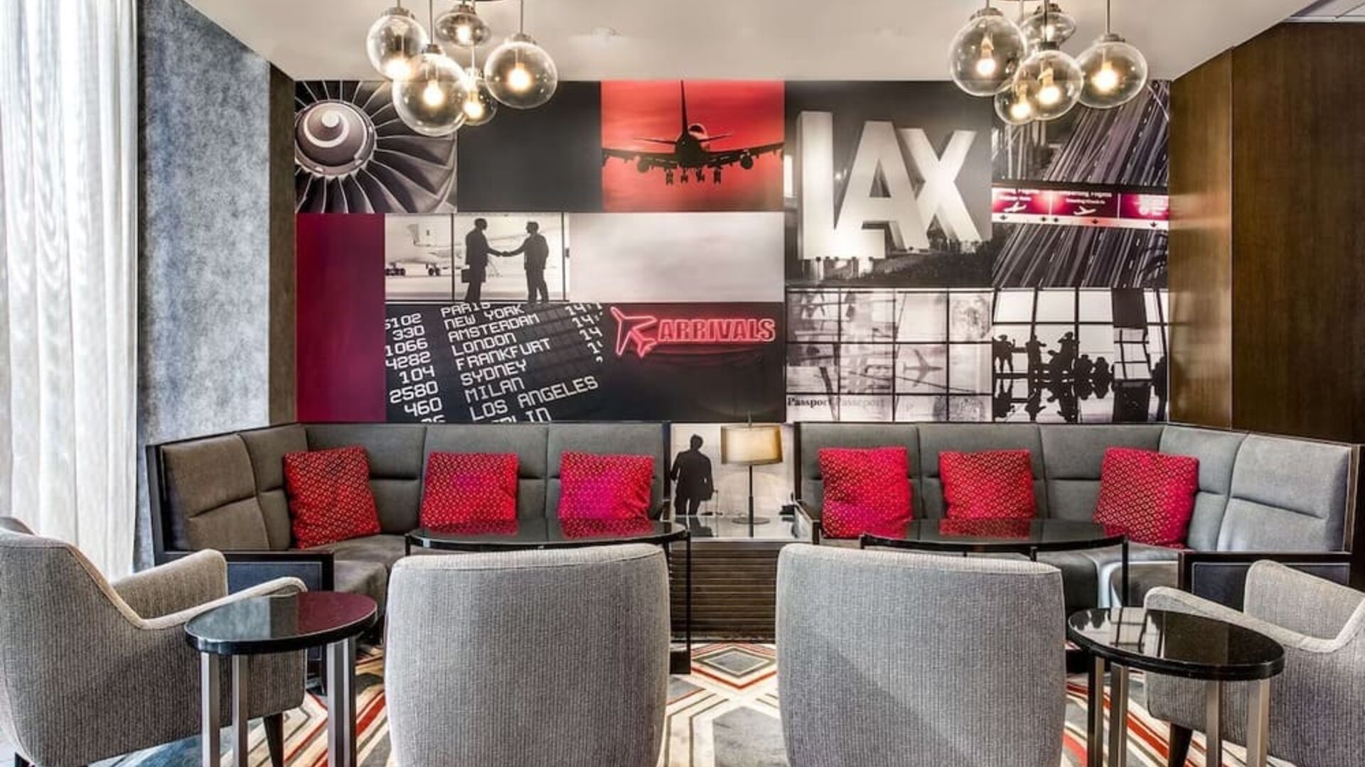 Lounge and bar area at Sonesta Los Angeles Airport LAX.