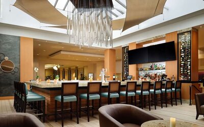 Bar area at Sonesta Redondo Beach & Marina.