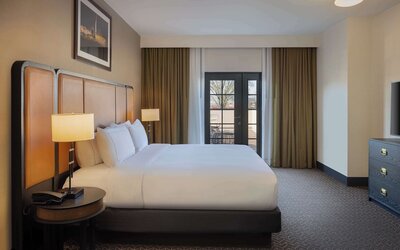 DoubleTree Suites by Hilton Hotel Lexington