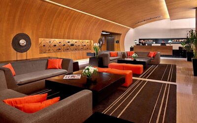 Lounge and coworking space at Fraser Suites Sukhumvit, Bangkok.