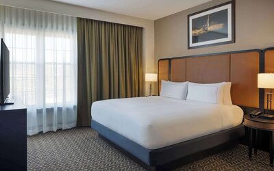 DoubleTree Suites by Hilton Hotel Lexington