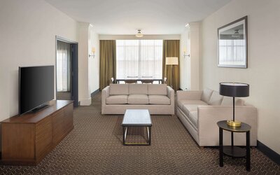 DoubleTree Suites by Hilton Hotel Lexington