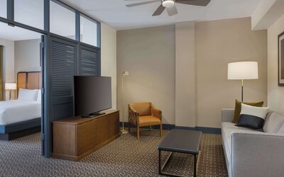 DoubleTree Suites by Hilton Hotel Lexington