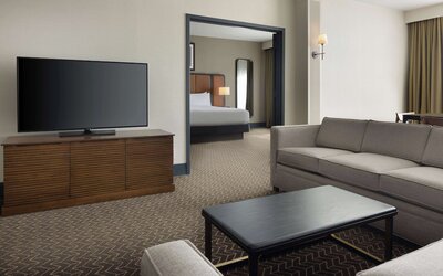 DoubleTree Suites by Hilton Hotel Lexington