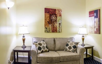 Asbury Inn & Suites