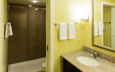 Asbury Inn & Suites