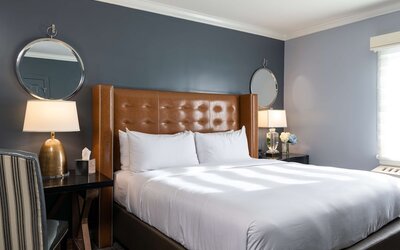 The Campbell House Lexington, Curio Collection by Hilton