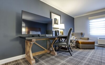 The Campbell House Lexington, Curio Collection by Hilton