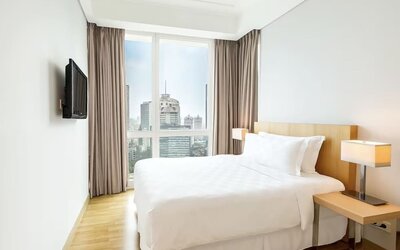 Day use room with natural light at Fraser Residence Sudirman Jakarta.