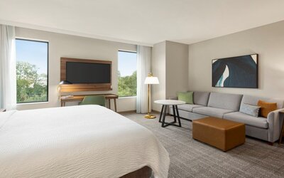 Staybridge Suites Lexington S Medical Ctr Area by IHG