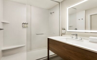 Staybridge Suites Lexington S Medical Ctr Area by IHG