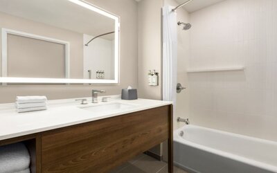 Staybridge Suites Lexington S Medical Ctr Area by IHG