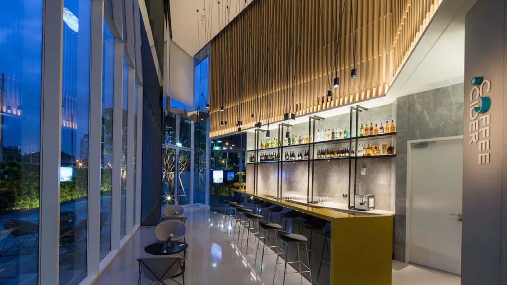 Hotel bar at Modena By Fraser Bangkok.