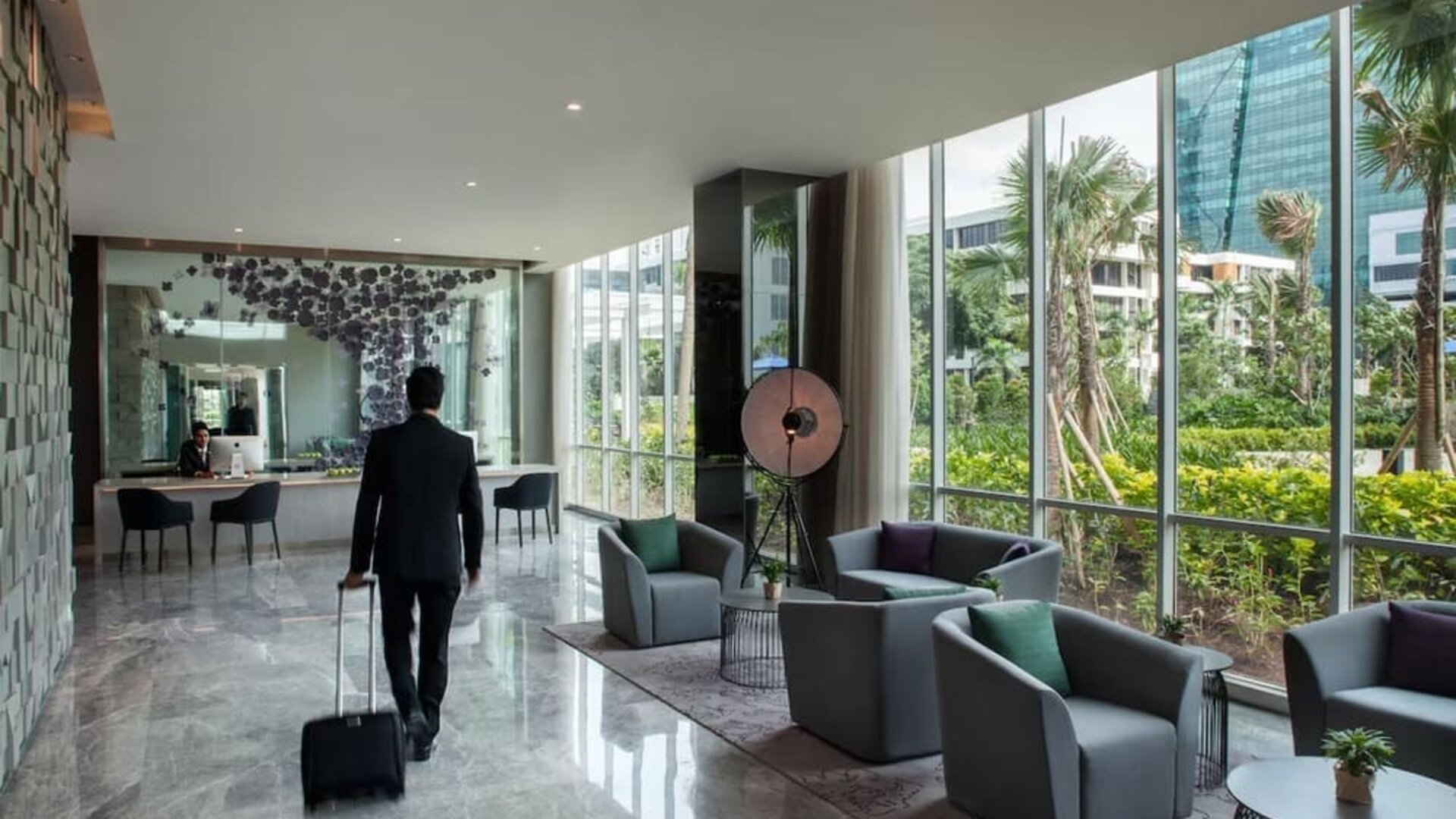 Lobby and lounge at Fraser Place Setiabudi Jakarta.