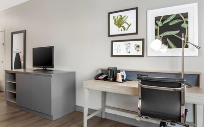 Country Inn & Suites by Radisson, Georgetown, KY